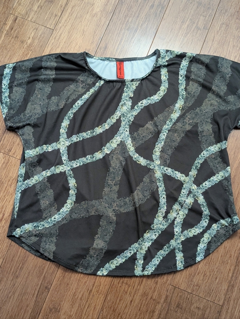 Homegrown Hawaii Top Shirt Blouse Aloha Wear Lei print Size SM 10